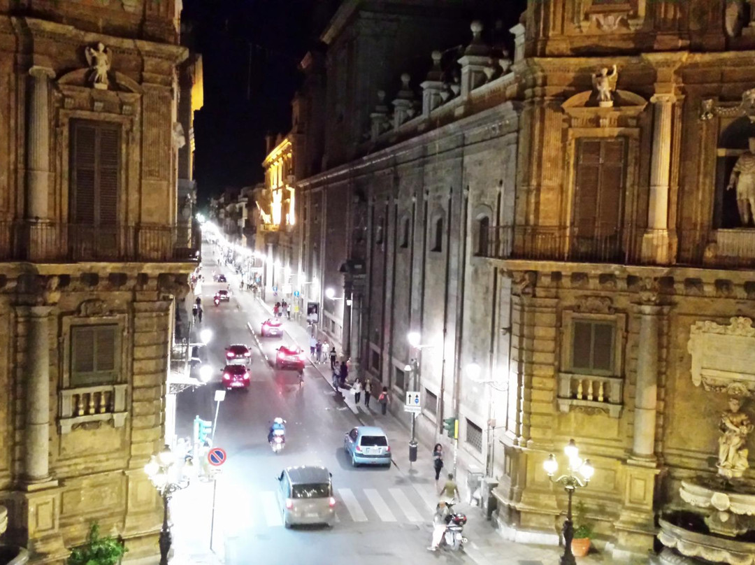 San Nicola l'Arena旅游景点-Palazzo Costantino