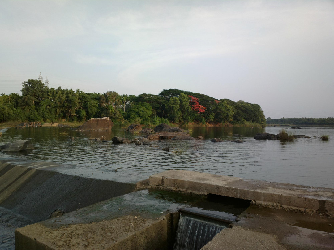 Mattur Lake景点图片
