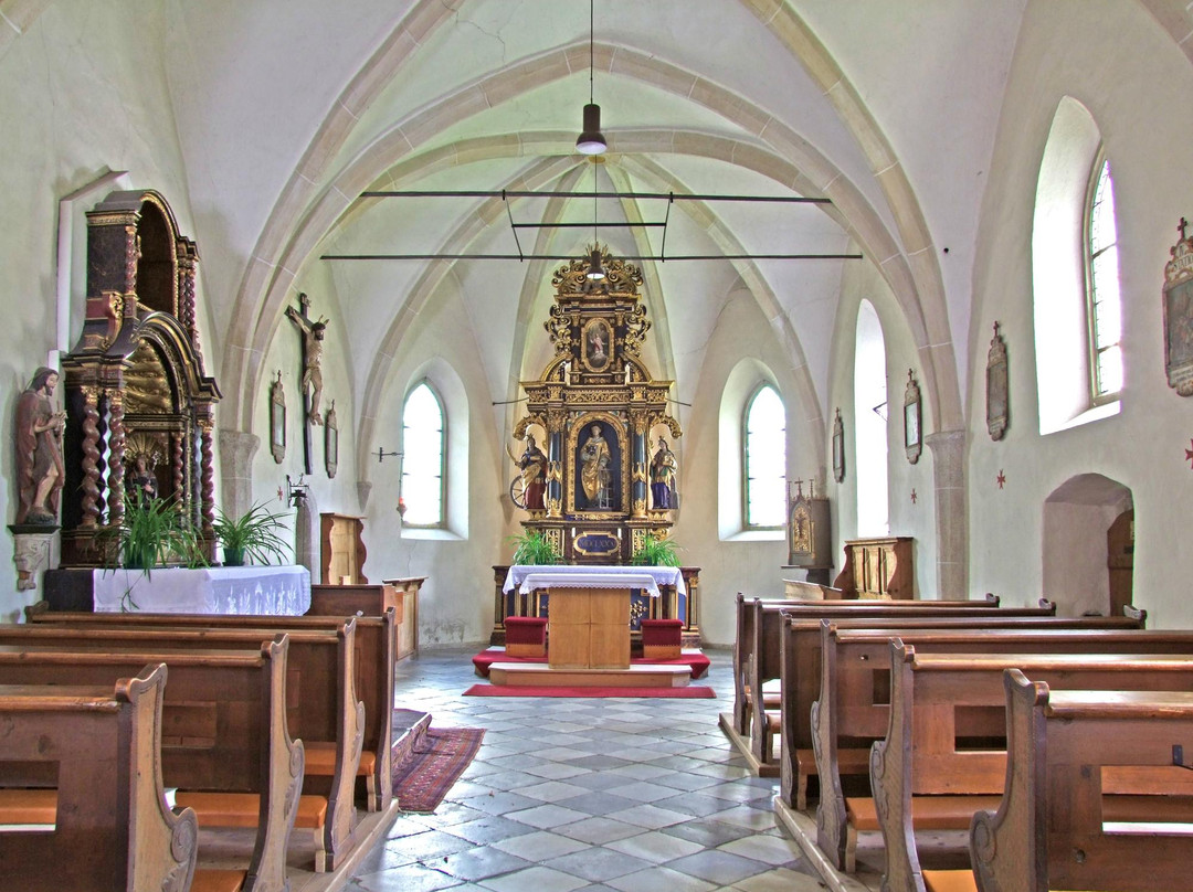 Church of St. Laurentiuskirche-Velturno必去景点