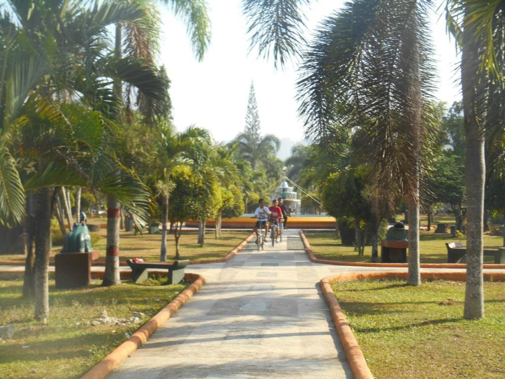 Pacitan Square景点图片