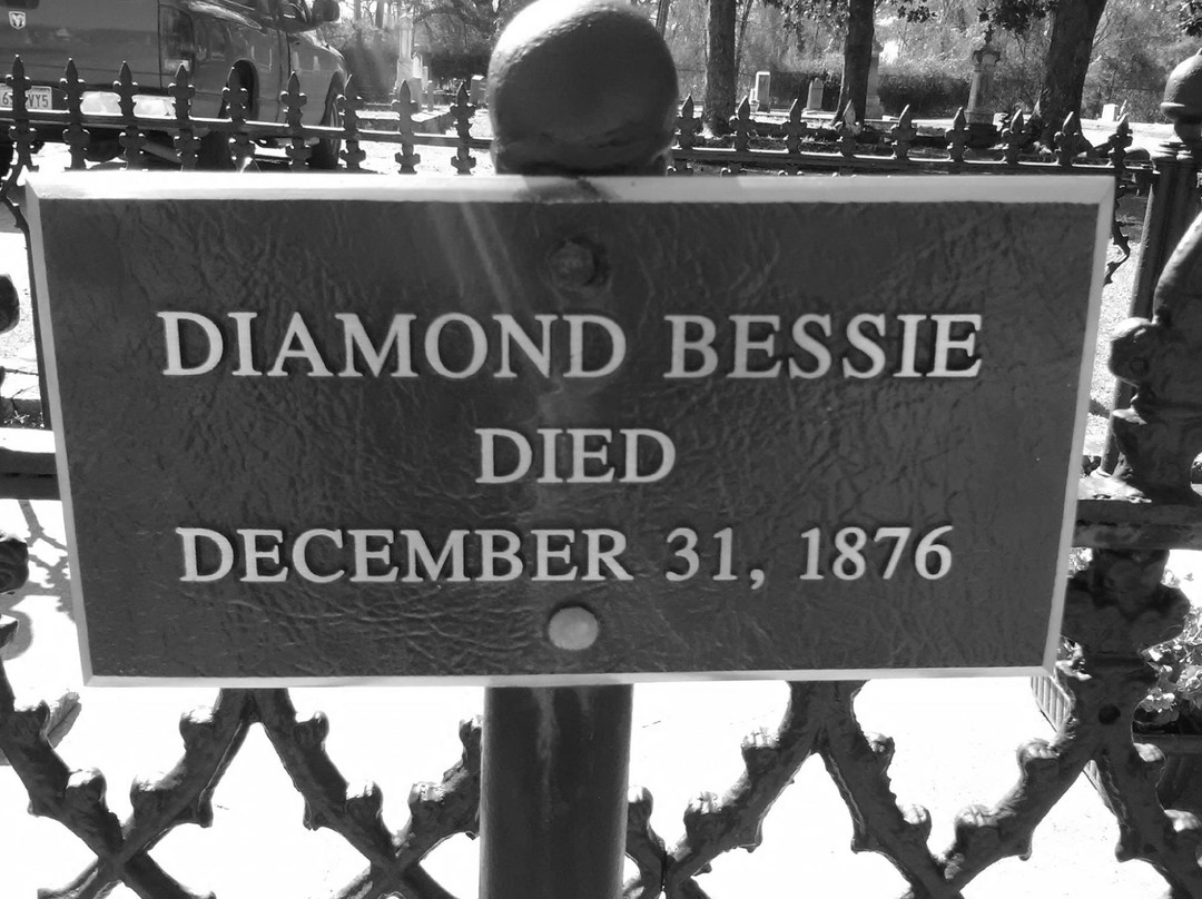 Oakwood Cemetery-Jefferson必去景点