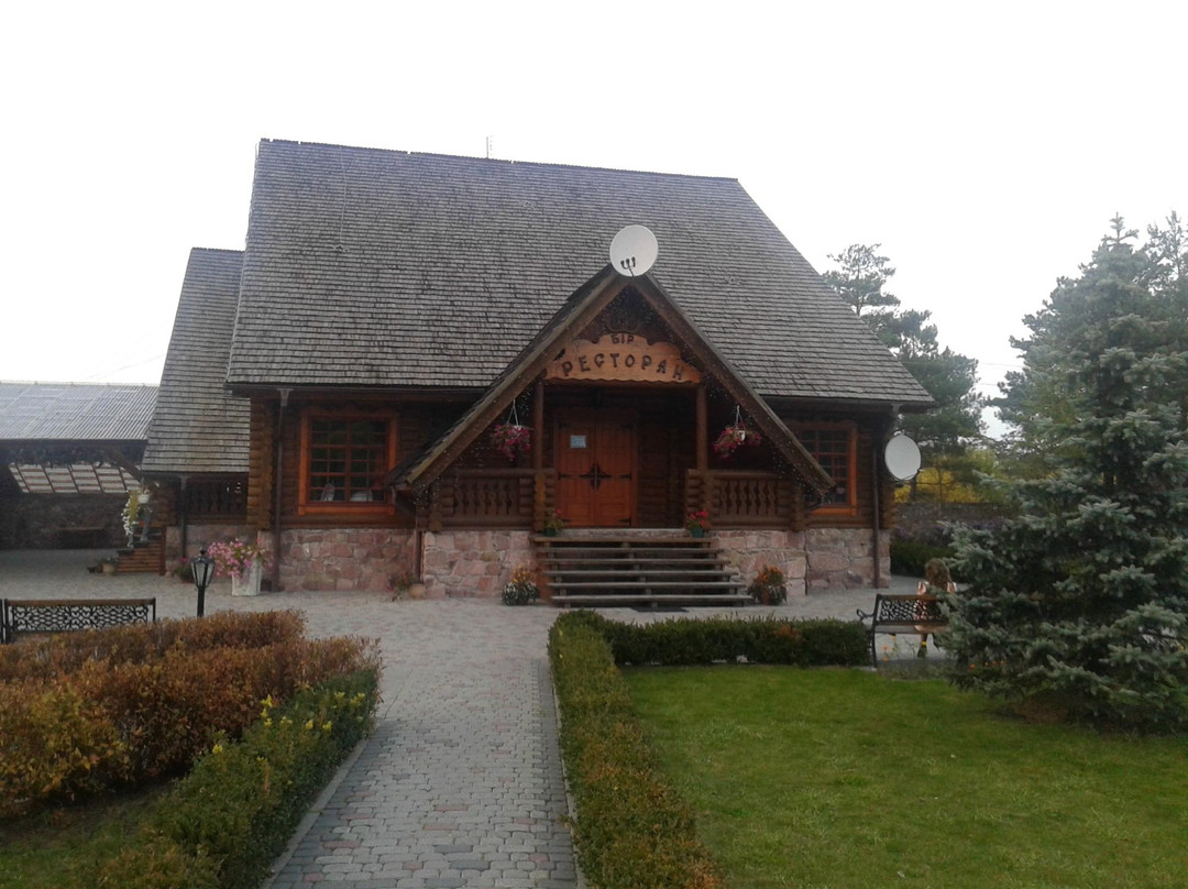 Volodymyr-Volyns'kyy餐馆和美食-Restaurant Mashevskiy Bor