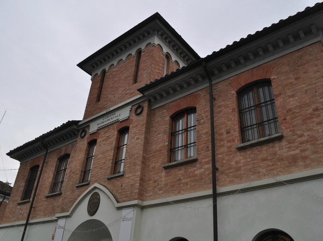 MUSarMO - Museo d'Arte Moderna e Contemporanea-Mombercelli必去景点