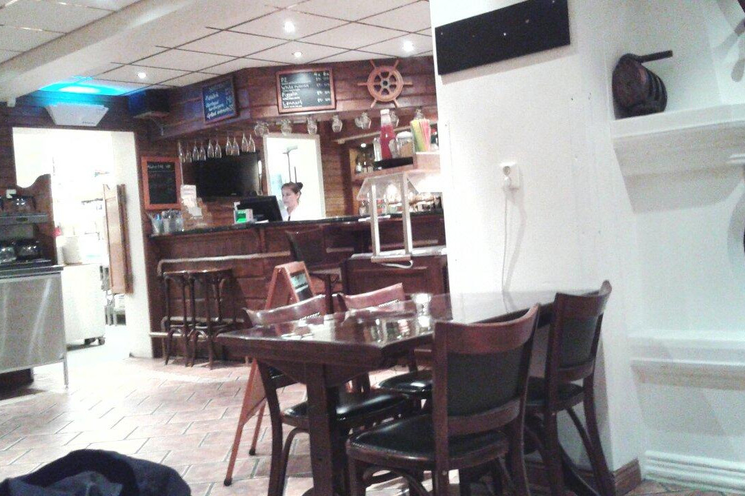 Holmsund餐馆和美食-Restaurang Kajutan