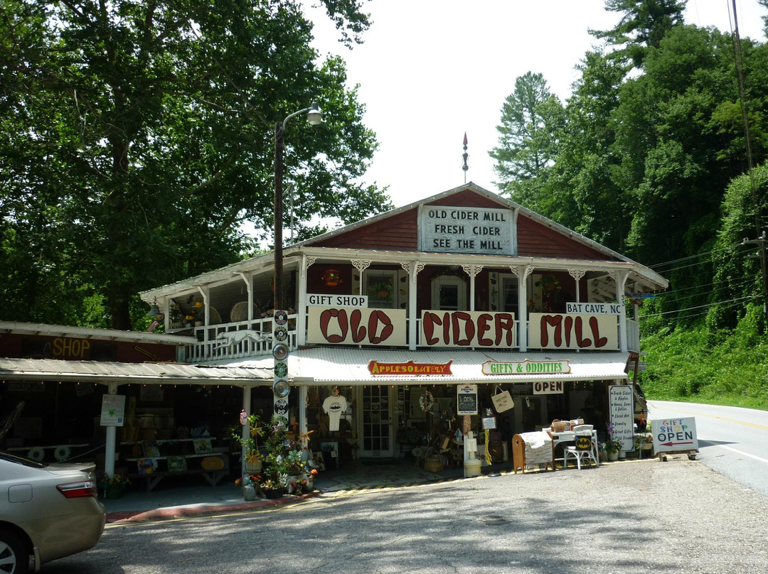 The Old Cider Mill & Applesolutely Gift Shop景点图片