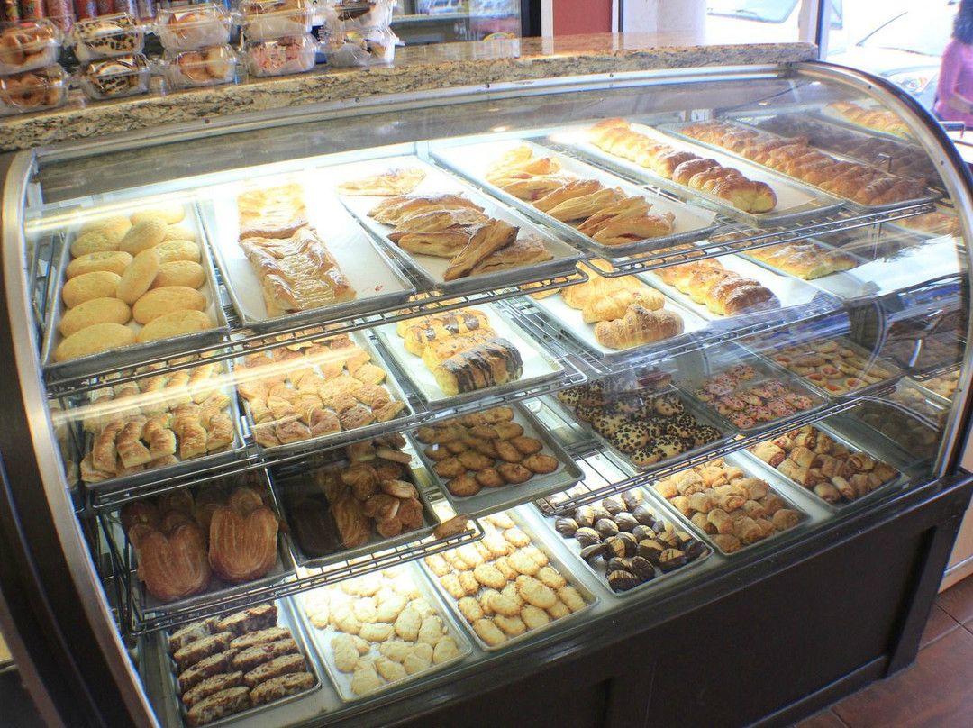 Manhattan International Bakery