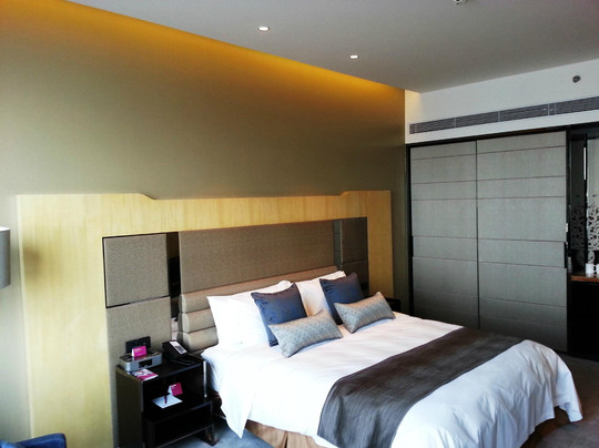 北京丽都皇冠假日酒店主图