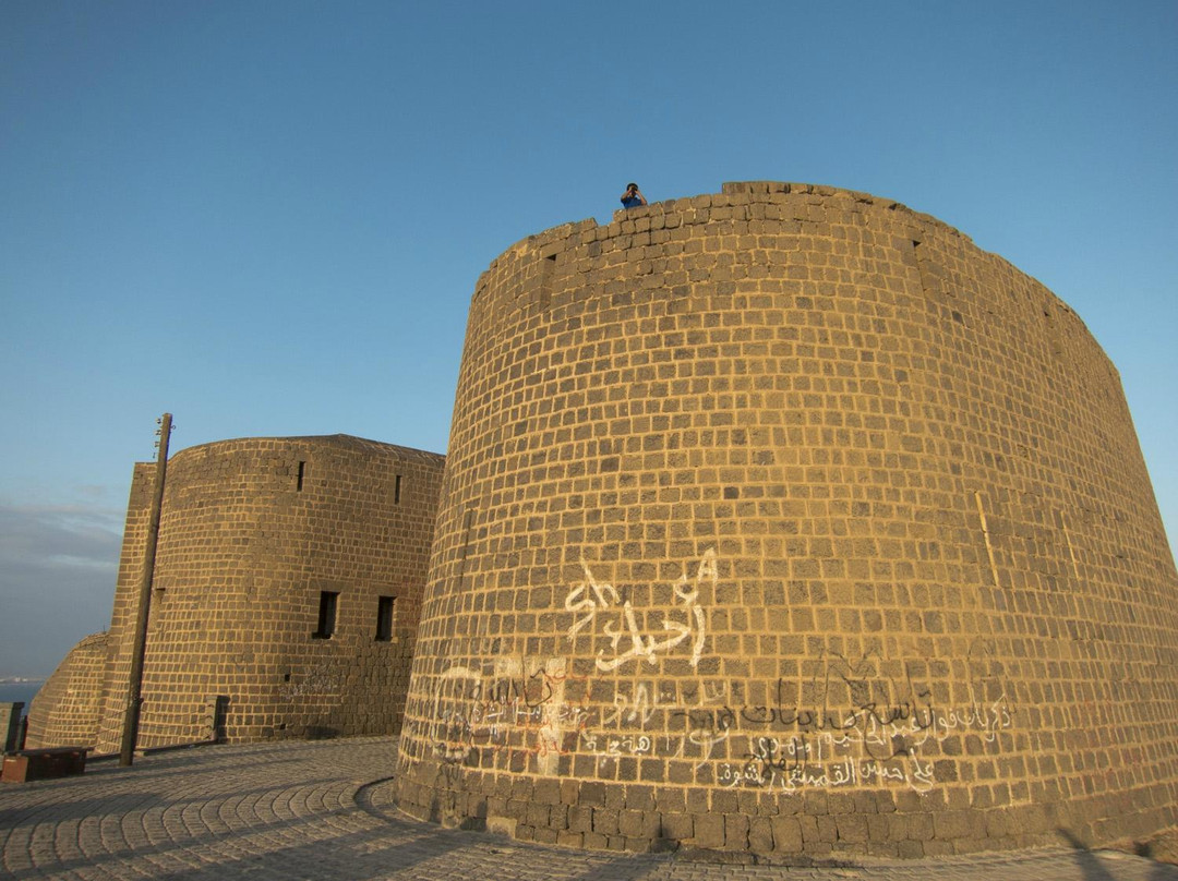 Sira Castle景点图片