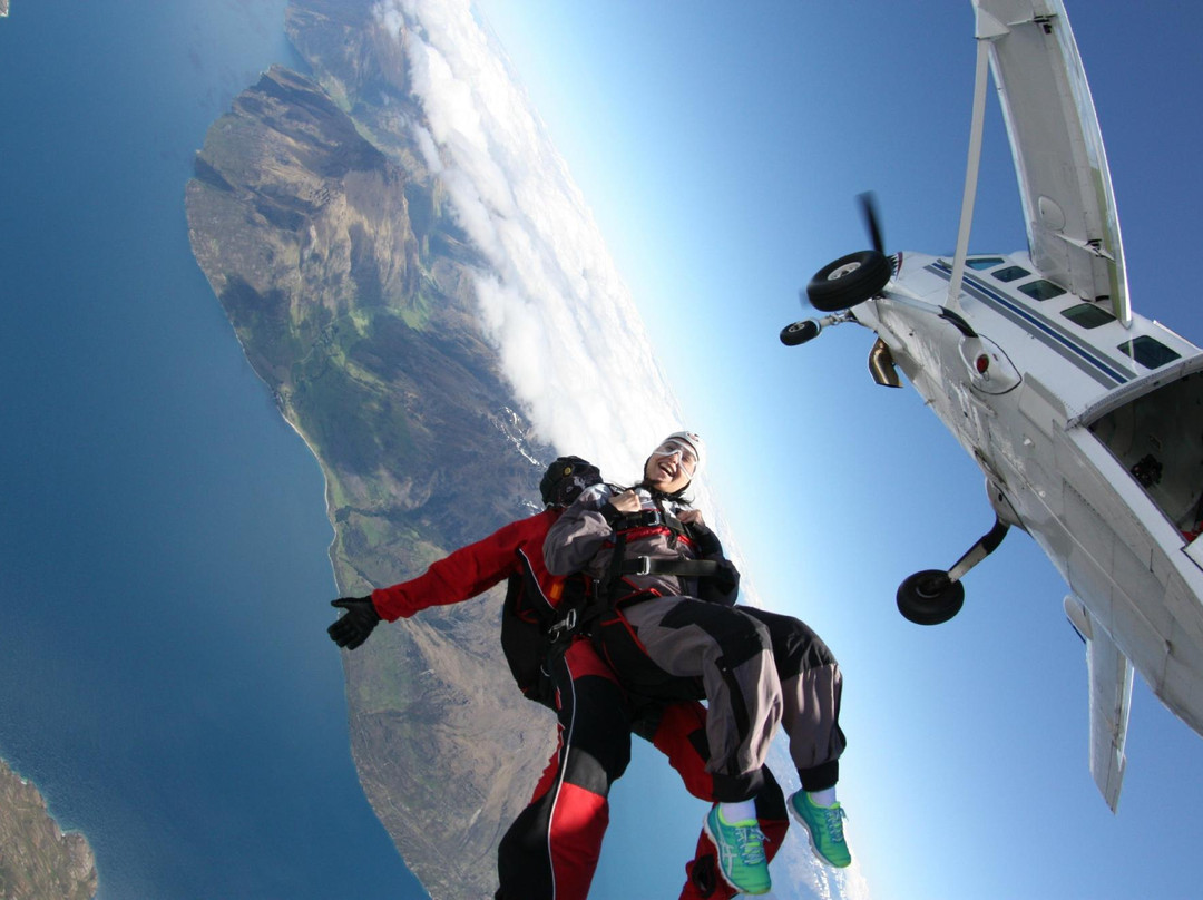 Nzone天空跳伞-皇后镇必去景点