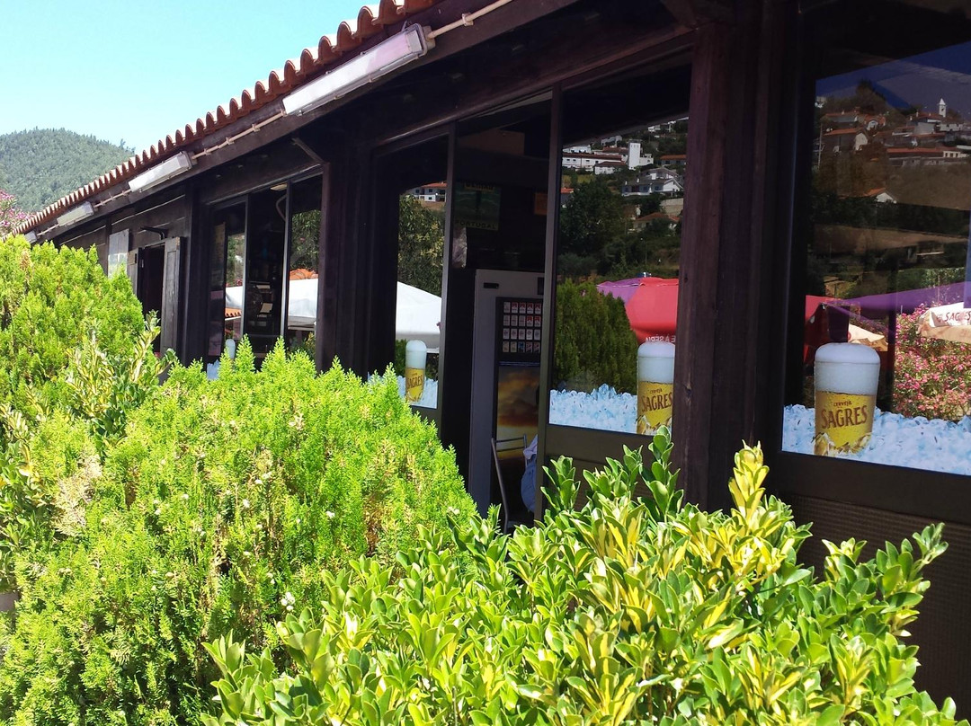 Bar da Praia Fluvial de Palheiros e Zorro em Coimbra