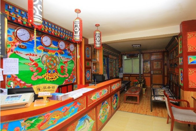 雅塔风情客栈主图