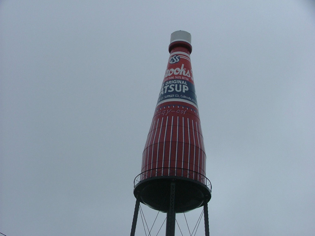World's Largest Catsup Bottle-科林斯维尔必去景点