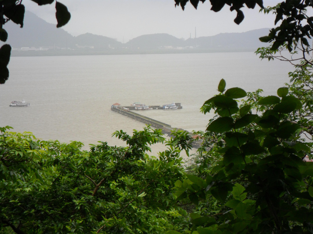 埃勒凡塔石窟(象岛石窟)-孟买必去景点