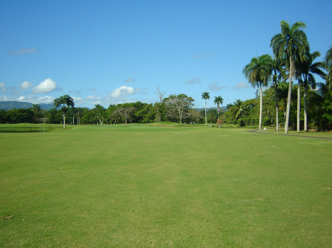 Playa Dorada Golf-普拉塔港必去景点