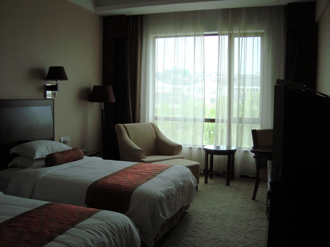 乌镇黄金水岸大酒店主图