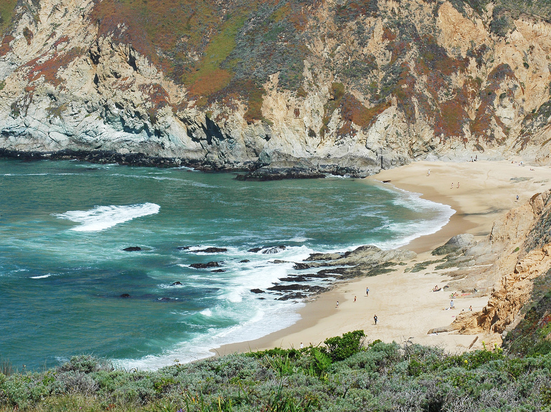 灰鲸湾州立海滩-半月湾必去景点
