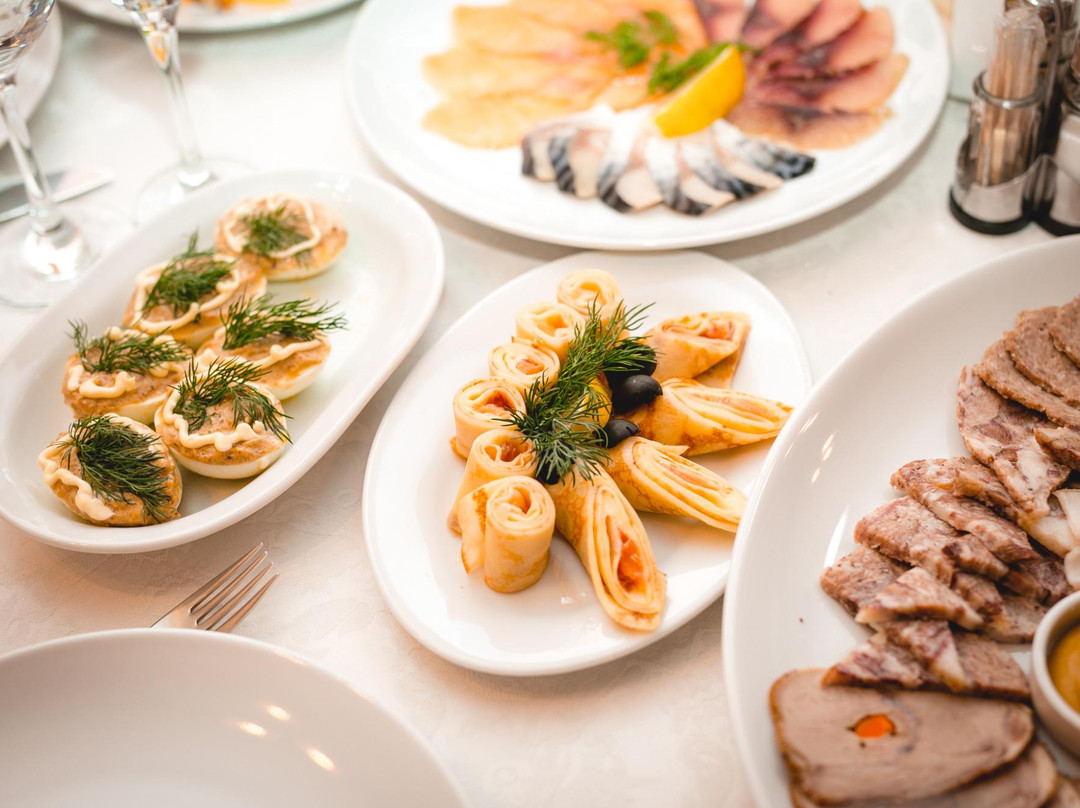 Komod Family Restaurant