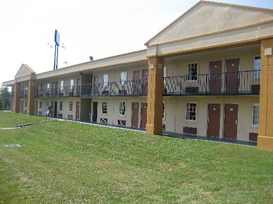Executive Inn-官方