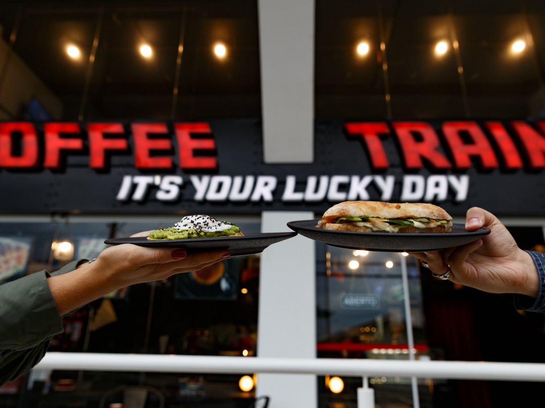 Salete餐馆和美食-Coffee Train Máquina do Tempo