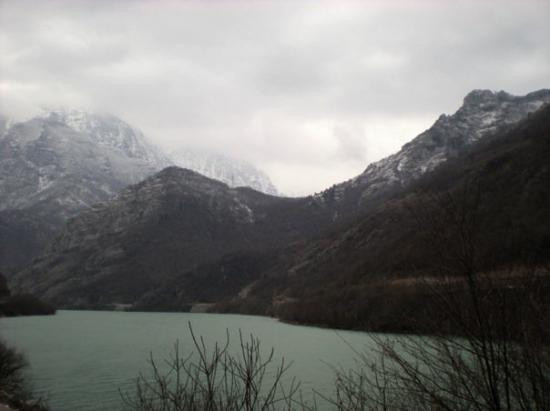 Neretva River景点图片