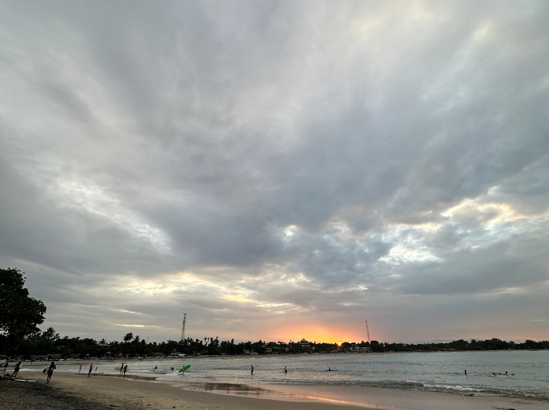 Roni SurfCamp Abay-阿鲁甘湾必去景点