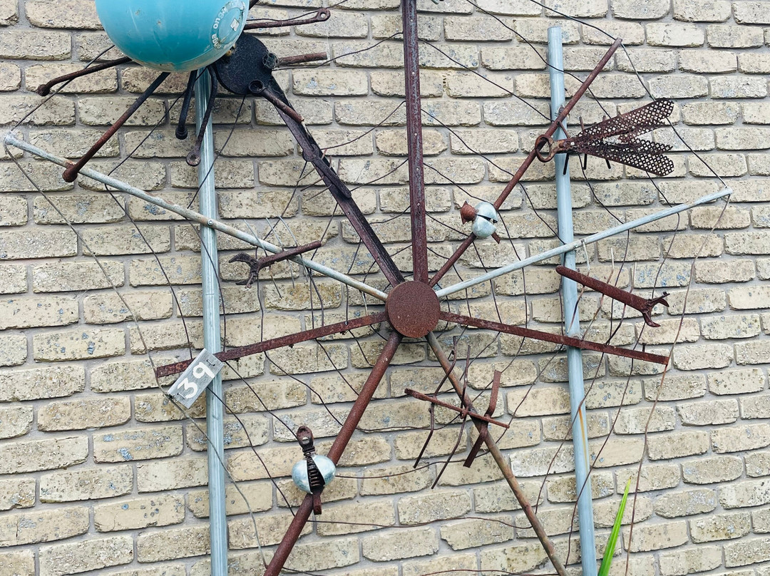 Metal Art Garden-Avenel必去景点