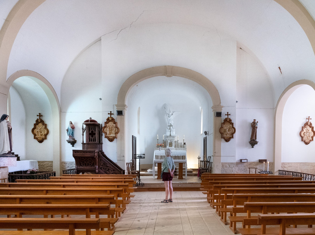 Église Saint-Michel-Archange景点图片