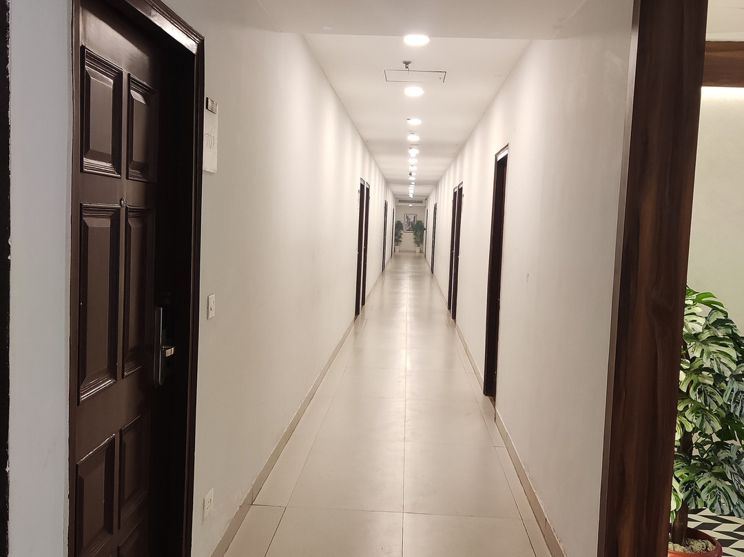 Hibiscus Select Hotel