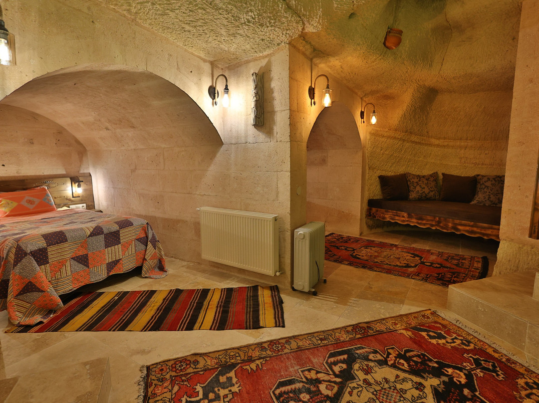 Demisos Caves The Hotel主图