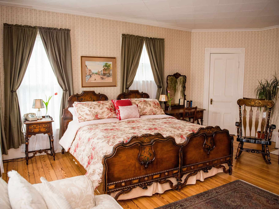 Springside Inn主图