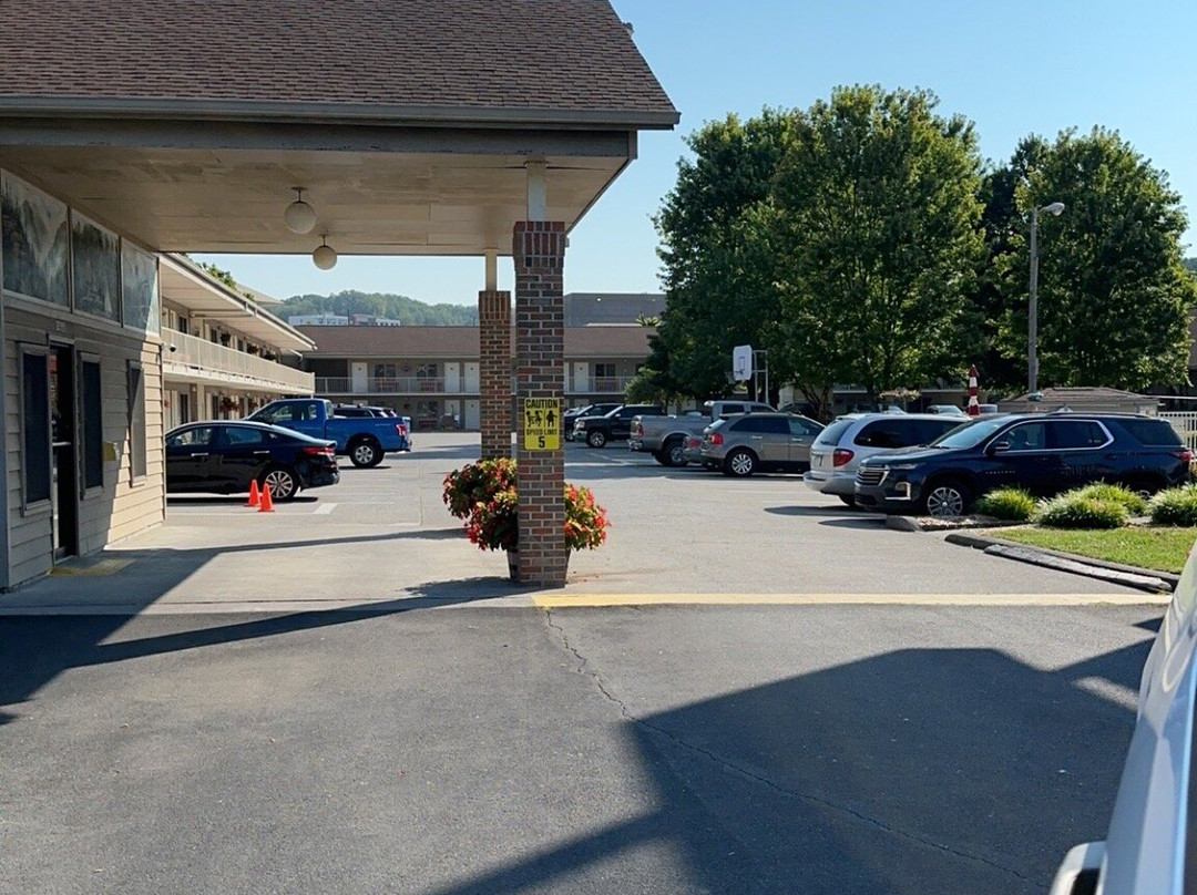 Maples Motor Inn主图