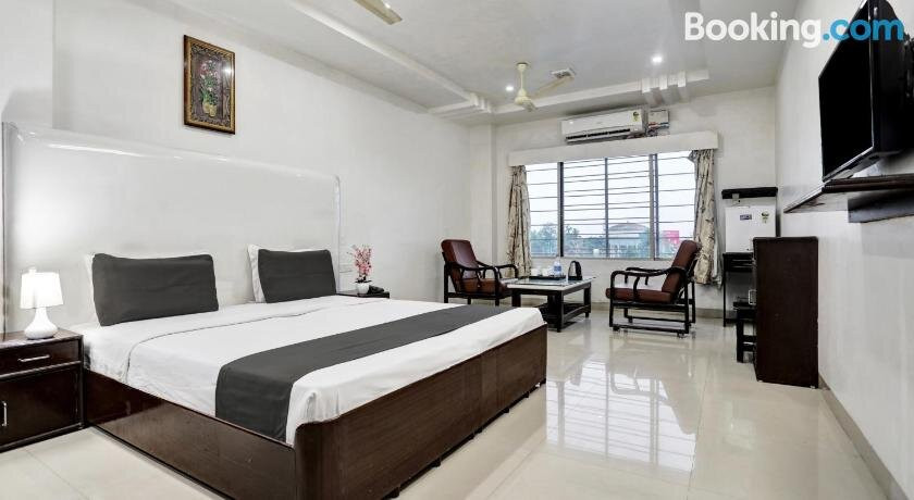 Hotel Grand Arya主图