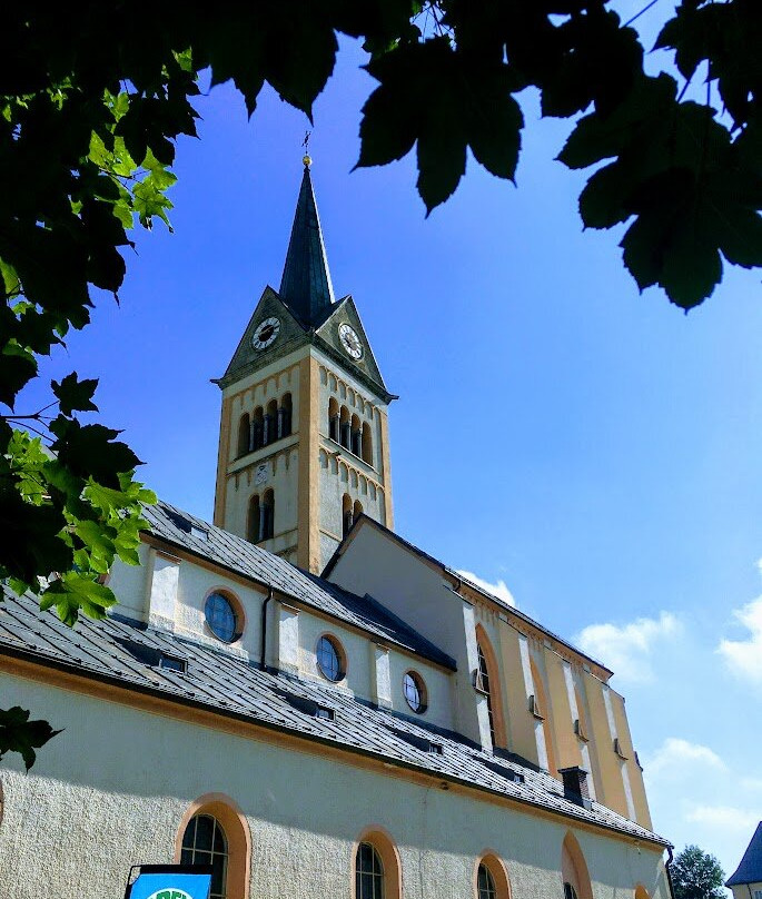 Stadtpfarrkirche Maria Himmelfahrt-轮城必去景点