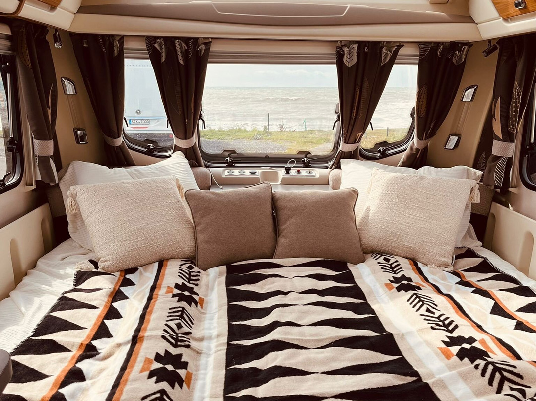 Seacote Caravan Park主图