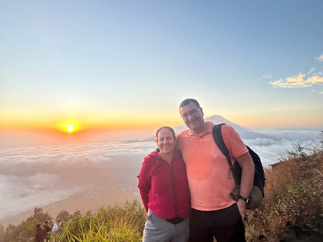 Mount Batur Sunrise Trekking-登巴萨必去景点
