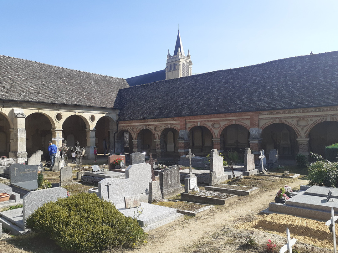Cimetière de Montfort-l'Amaury景点图片