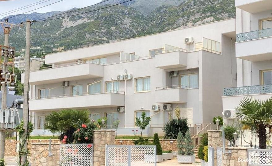 Apartamente Jani