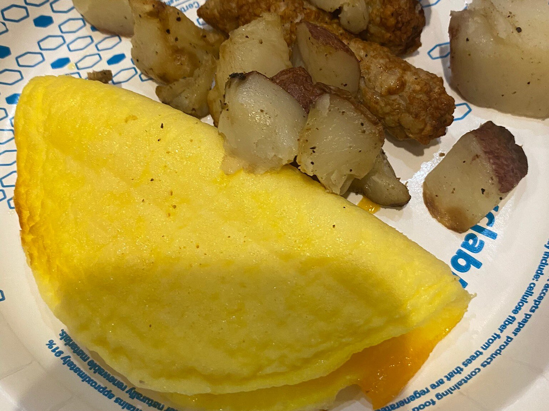 威尔士湖希尔顿恒庭旅馆&套房酒店主图