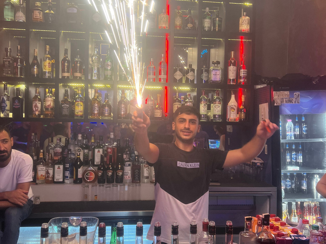 Red Devils of Manchester-马尔马里斯必去景点