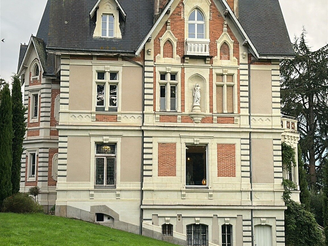 Le Château Des Forges主图