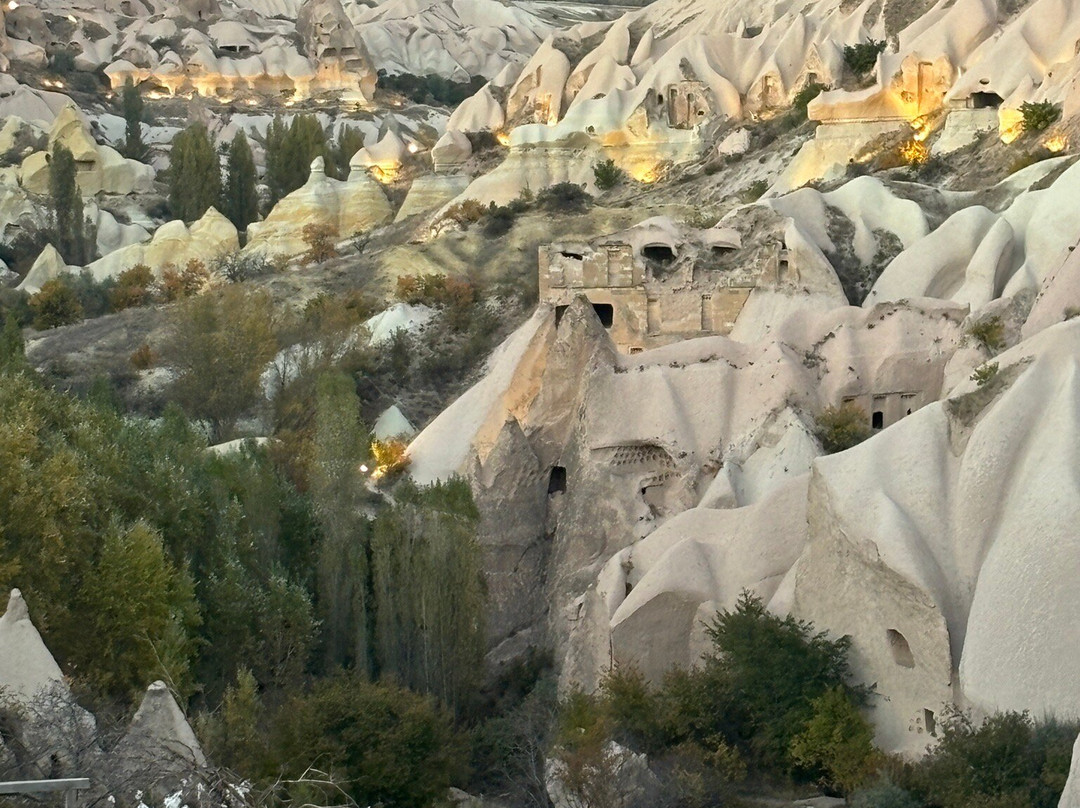 Zeki Tours-于尔居普必去景点