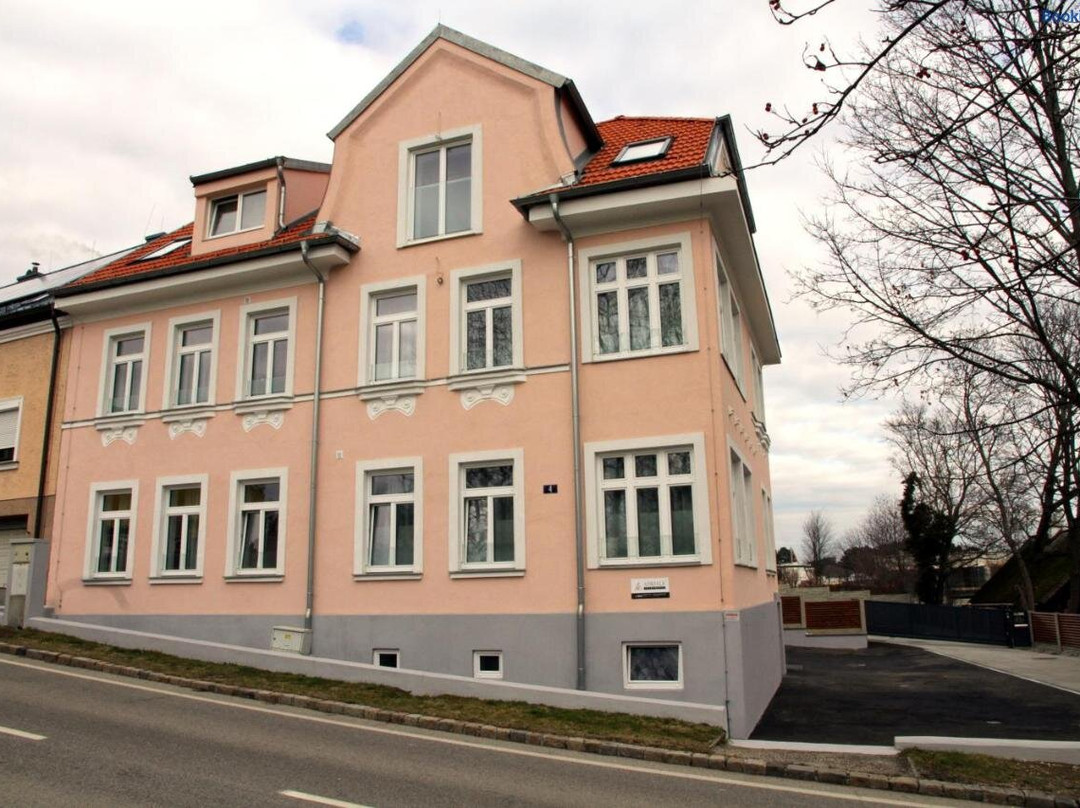 Triangle Apartments