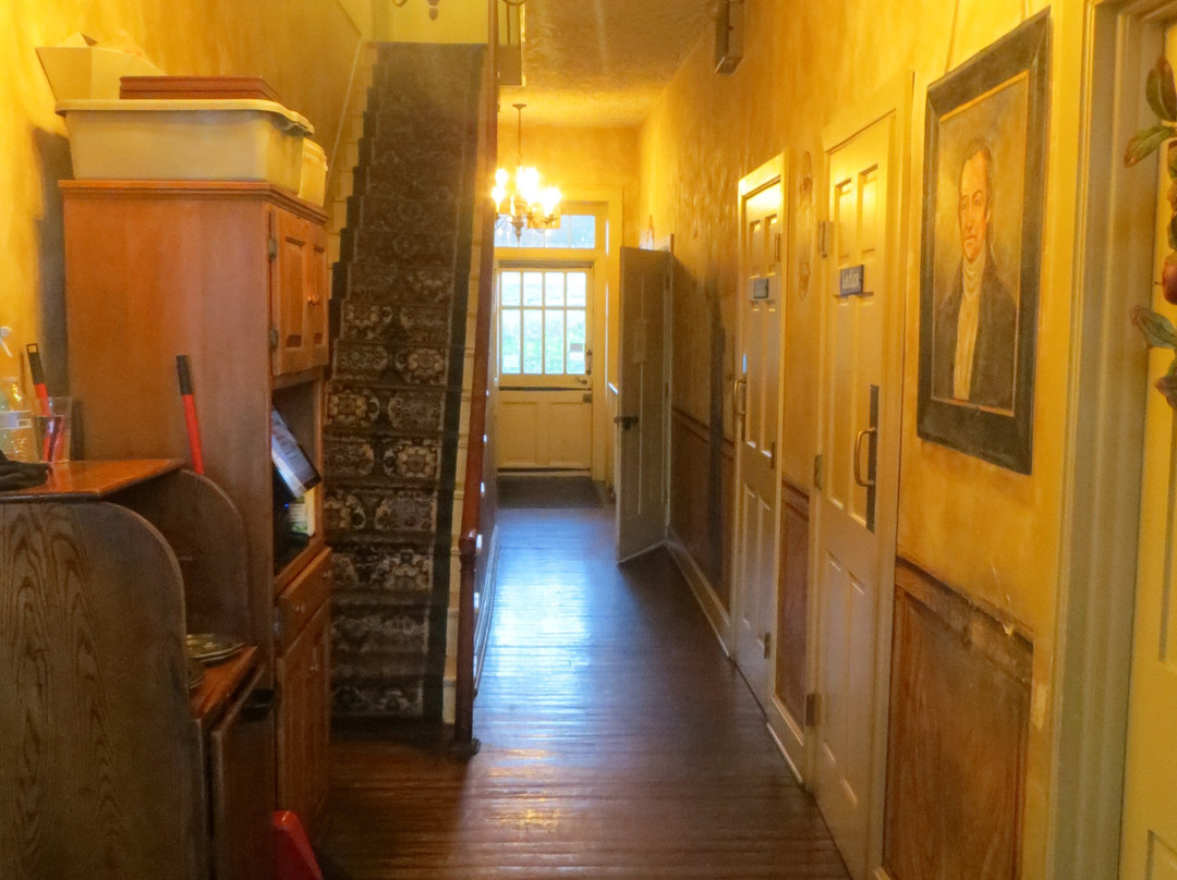 Jean Bonnet Tavern B & B主图