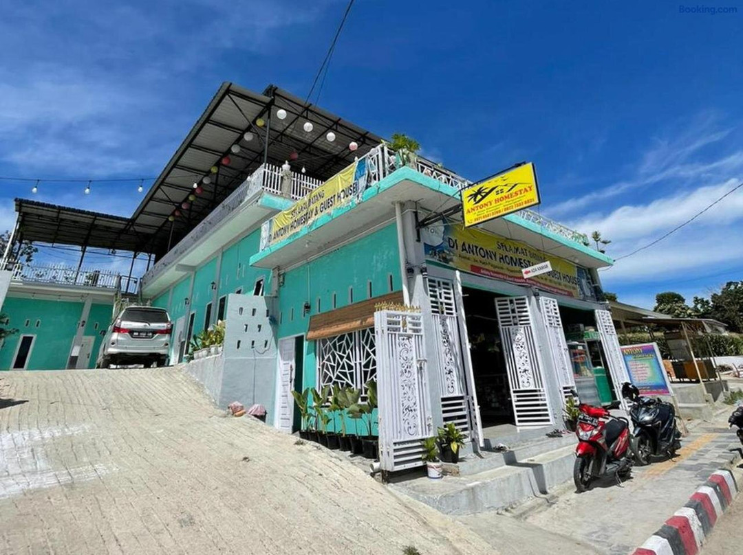 Antony Homestay Near Pantai Pasir Putih Parbaba Mitra RedDoorz