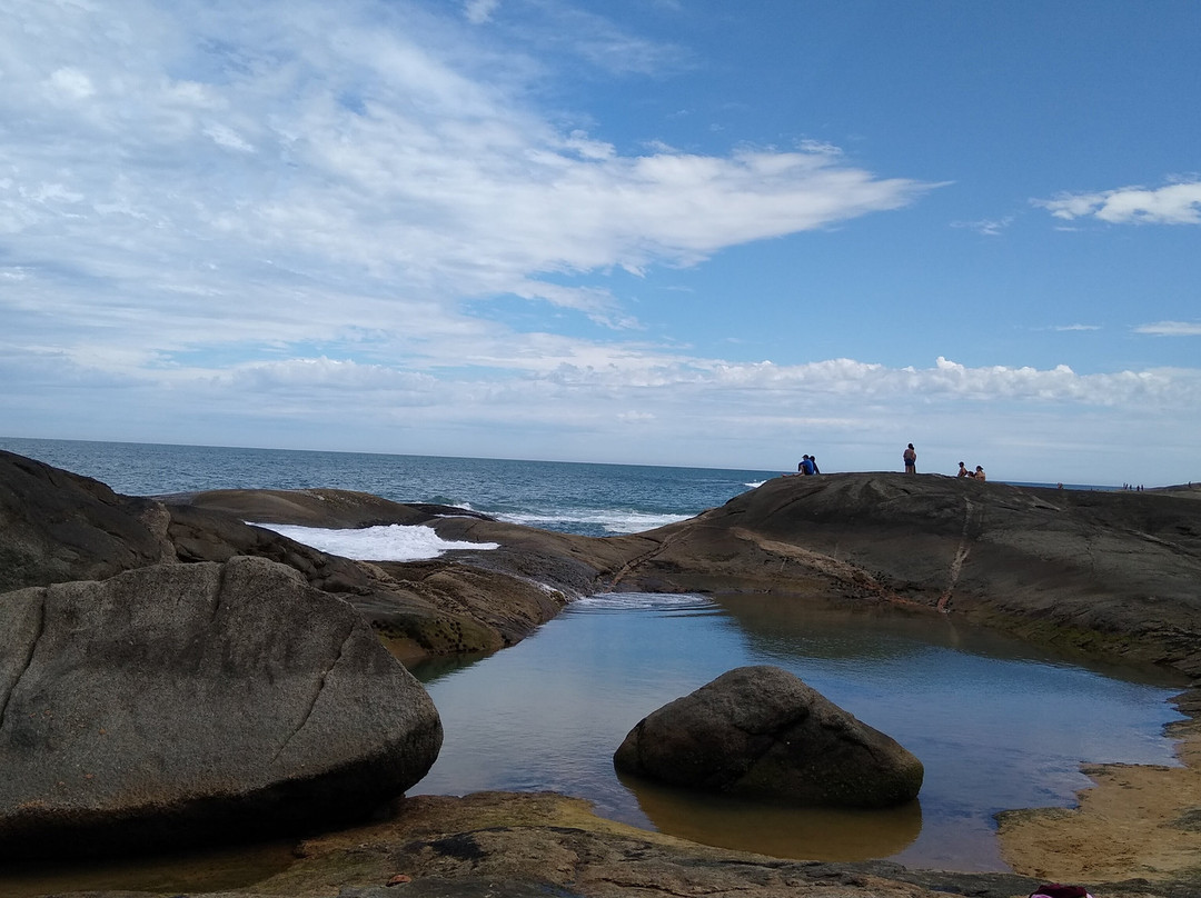 Praia dos Namorados景点图片