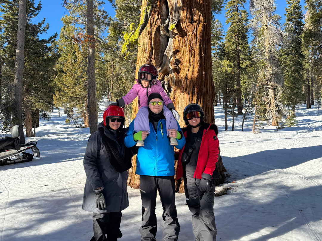 Lake Tahoe Snowmobile Tours-塔霍维斯塔必去景点