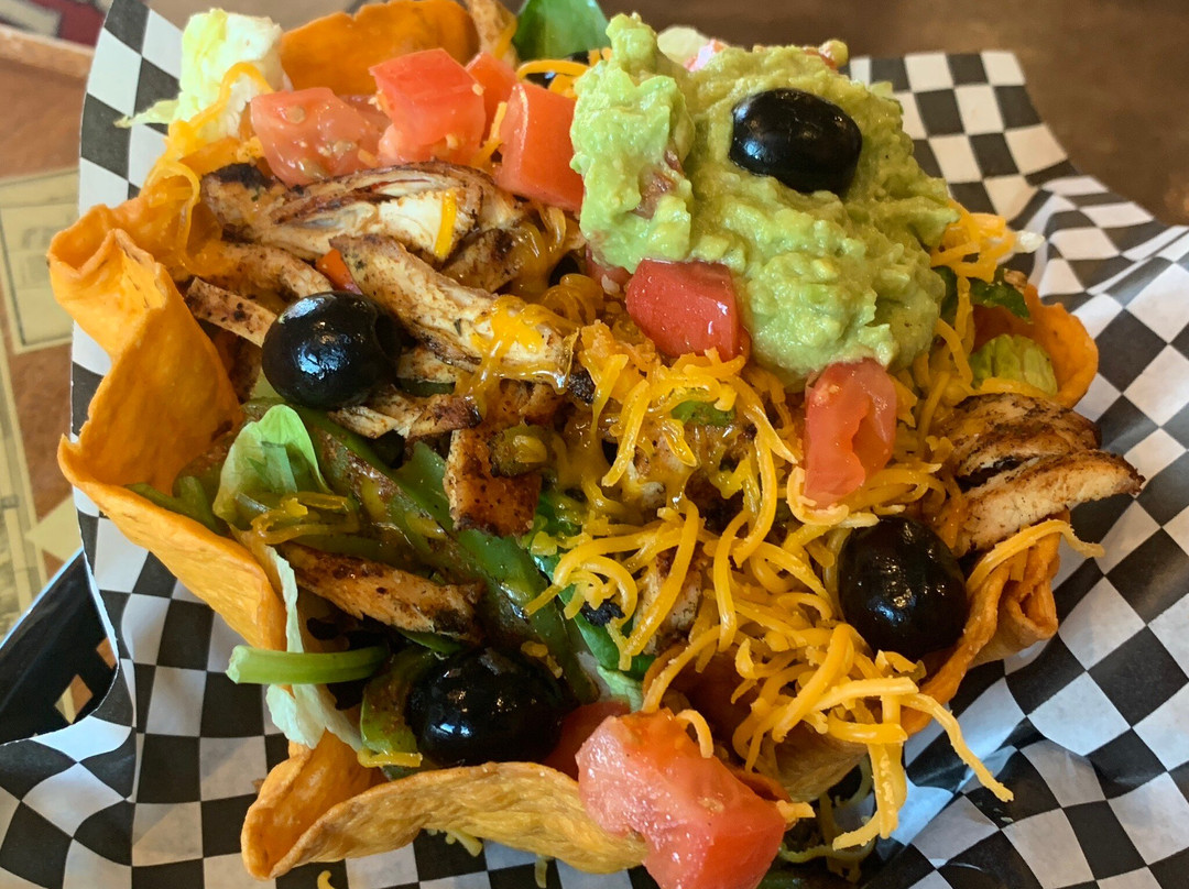 Road Trip Bar & Grill-Capay必去景点