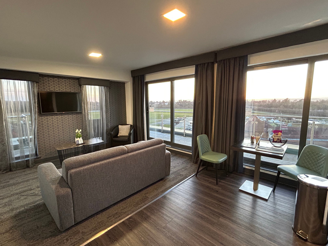 Roomzzz Aparthotel Chester City主图