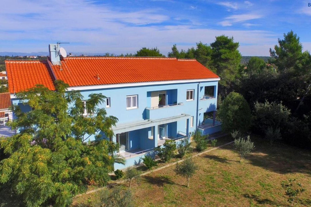 Sara Apartments
