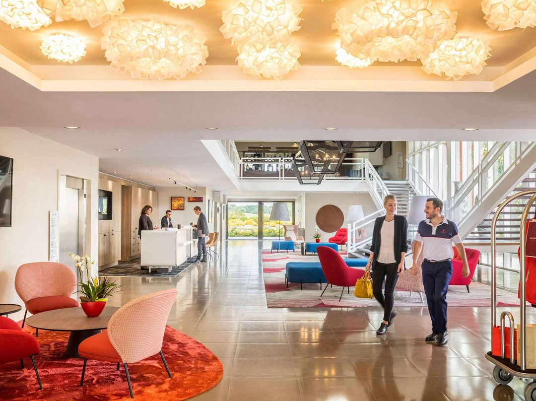 Cabot Bordeaux MGallery Collection主图